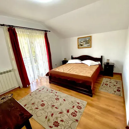 Casa Bucovineana ゲストハウス 3*